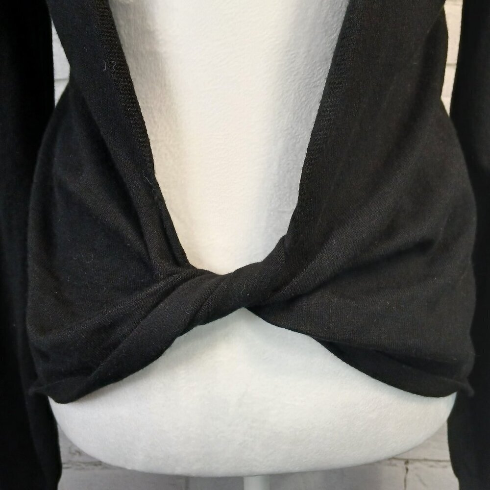 WOMENS FABLETICS BLACK SWEATER, BACKLESS, LONG SLEEVE, SIZE XS - Picture 2 of 8